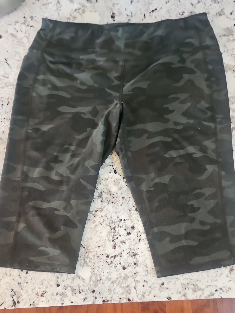 Camo Stretch Workout Shorts - Green Camo 2XL Women